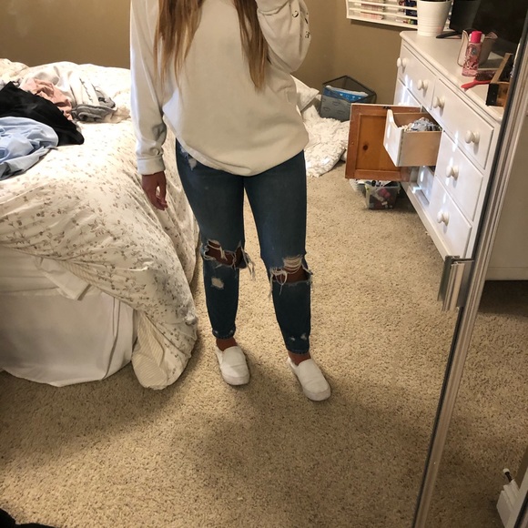 Sneak Peek Denim - jeans